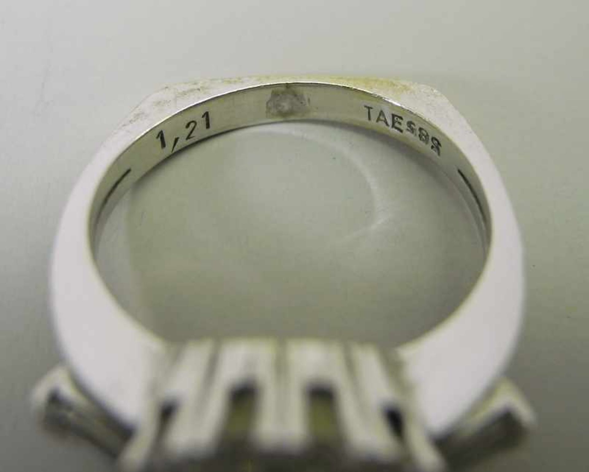 Brillant-Ring14 K. weißgoldener Ring mit einem Besatz von insgesamt 1,21 ct., in der Farbe G VSi 1/ - Bild 6 aus 7