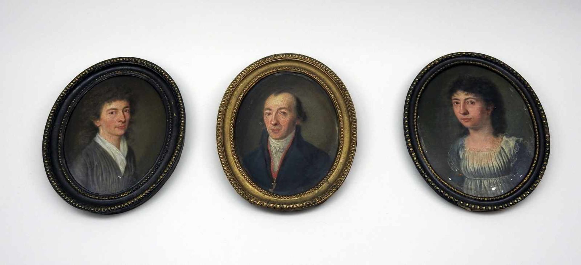 Drei MiniaturenÖl/Eisenplatte. Porträts von Caroline und Charlotte von Clermont sowie Johann