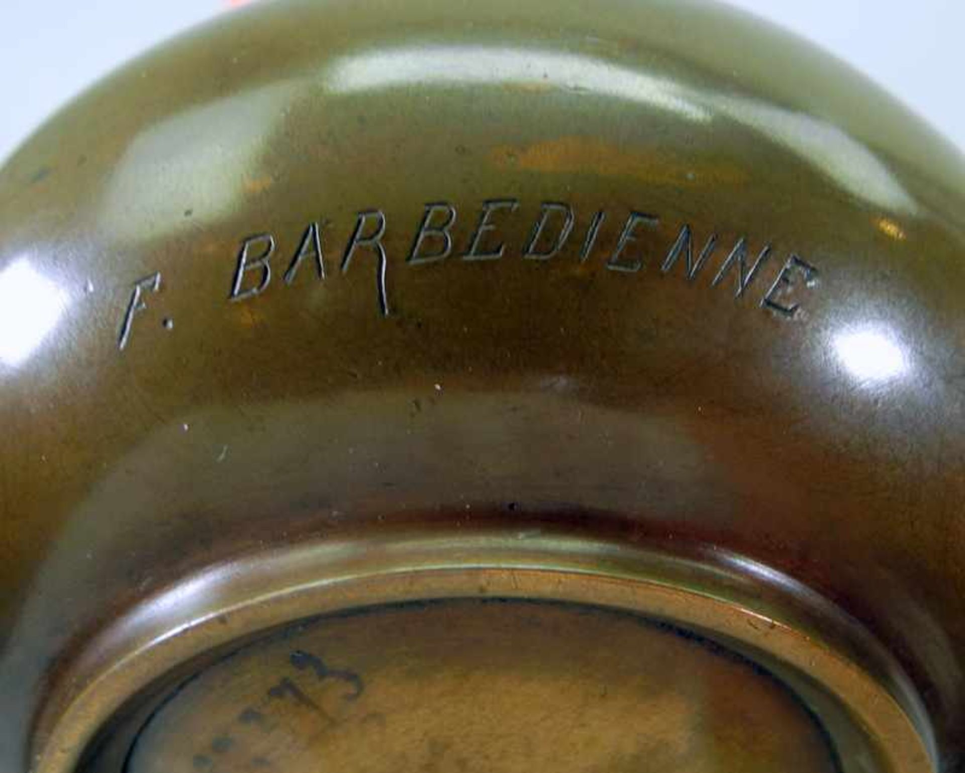 Louis-Ernest Barrias, 1841 Paris - 1905 ebendaBronze, braun patiniert. Feine Jugendstil-Vase mit - Bild 11 aus 11