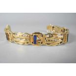 Art déco Saphir-Armband14 K. Gold. Aufwändig ziselierte Oberfläche, fein mit Saphiren von je ca. 1