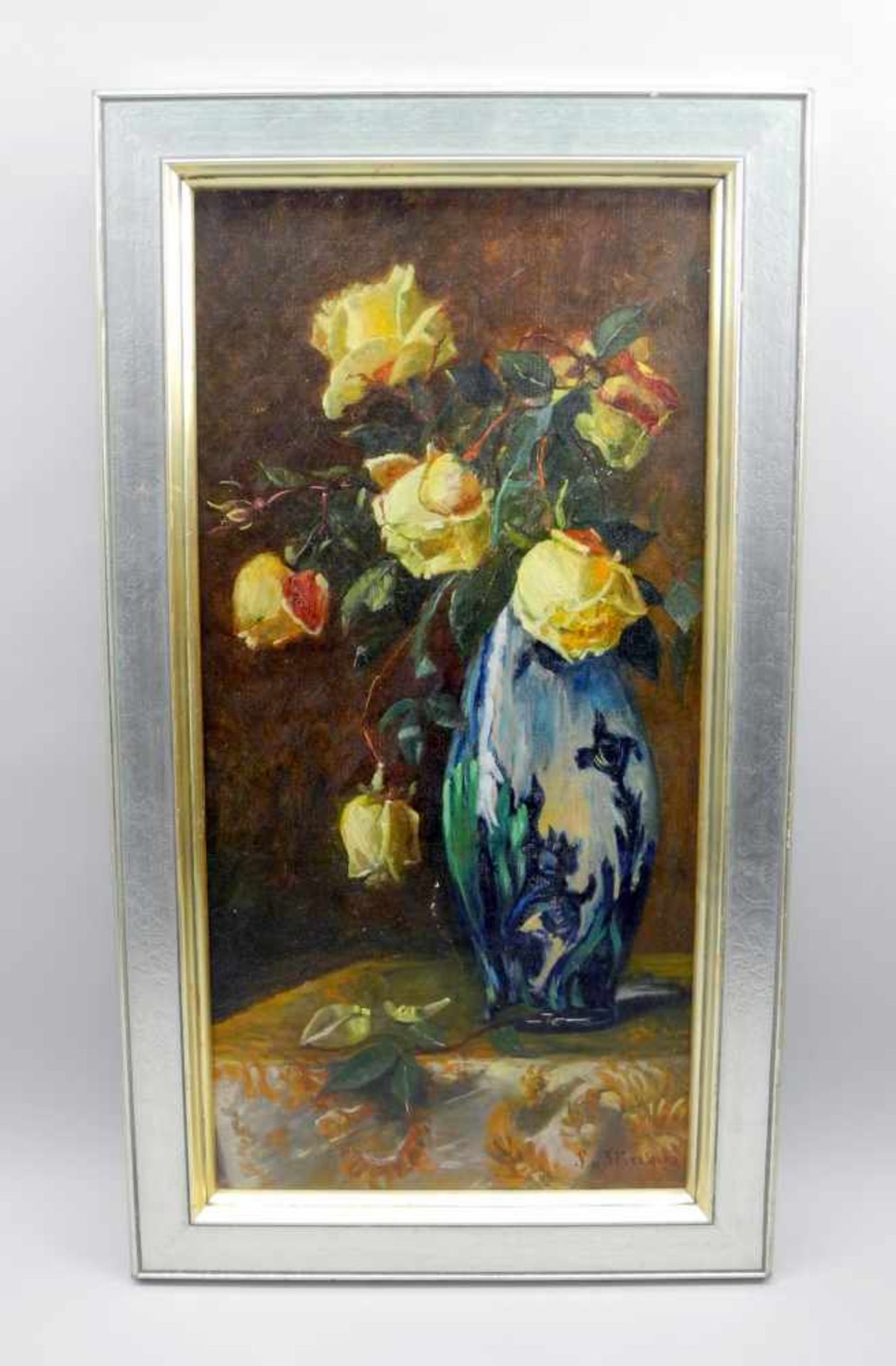 Stephanie von Strechine, 1858 Odessa - 1940 Bad TölzÖl/Leinwand. Gelbe Rosen in blauer Vase. - Image 2 of 3