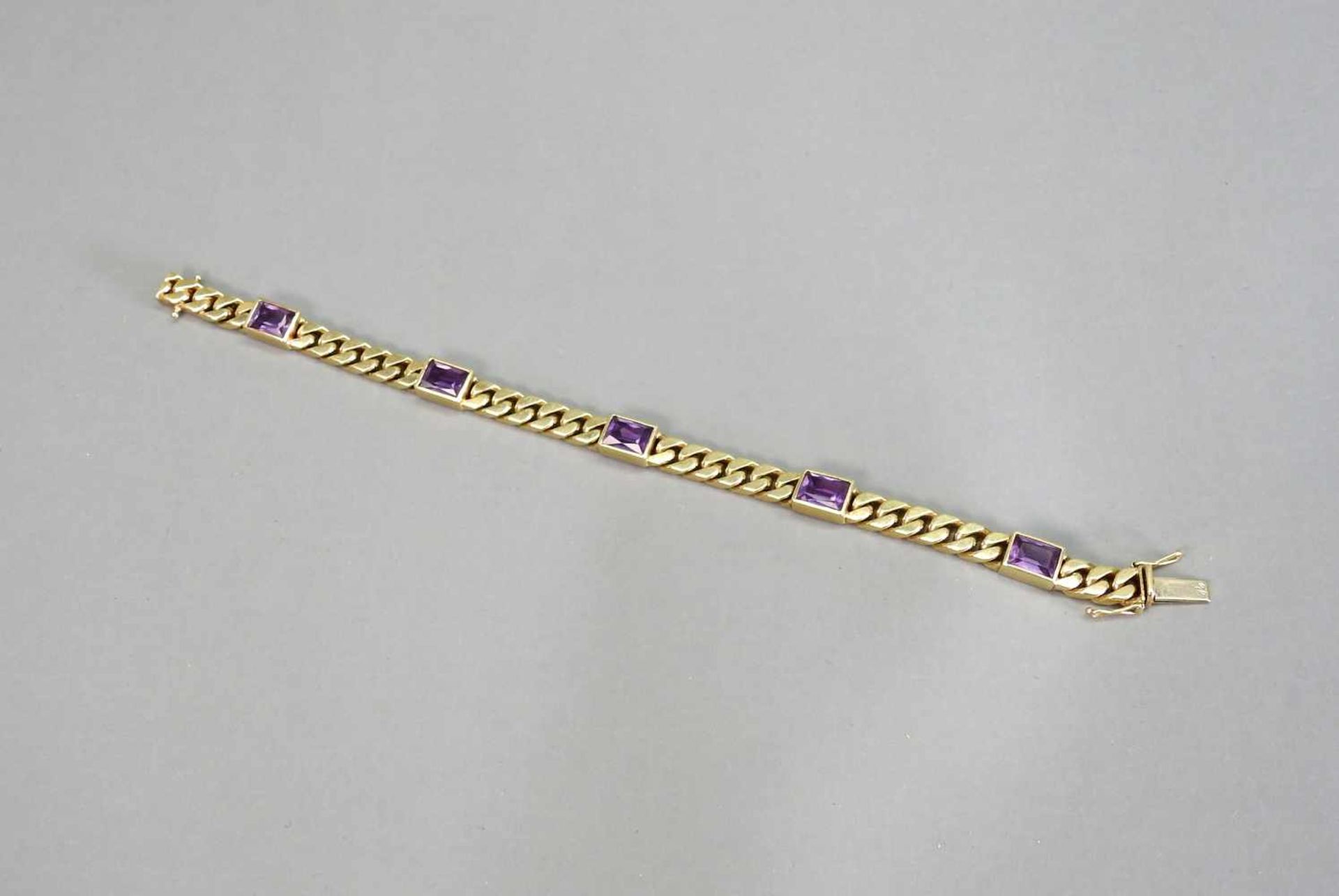 Panzerarmband mit Amethysten