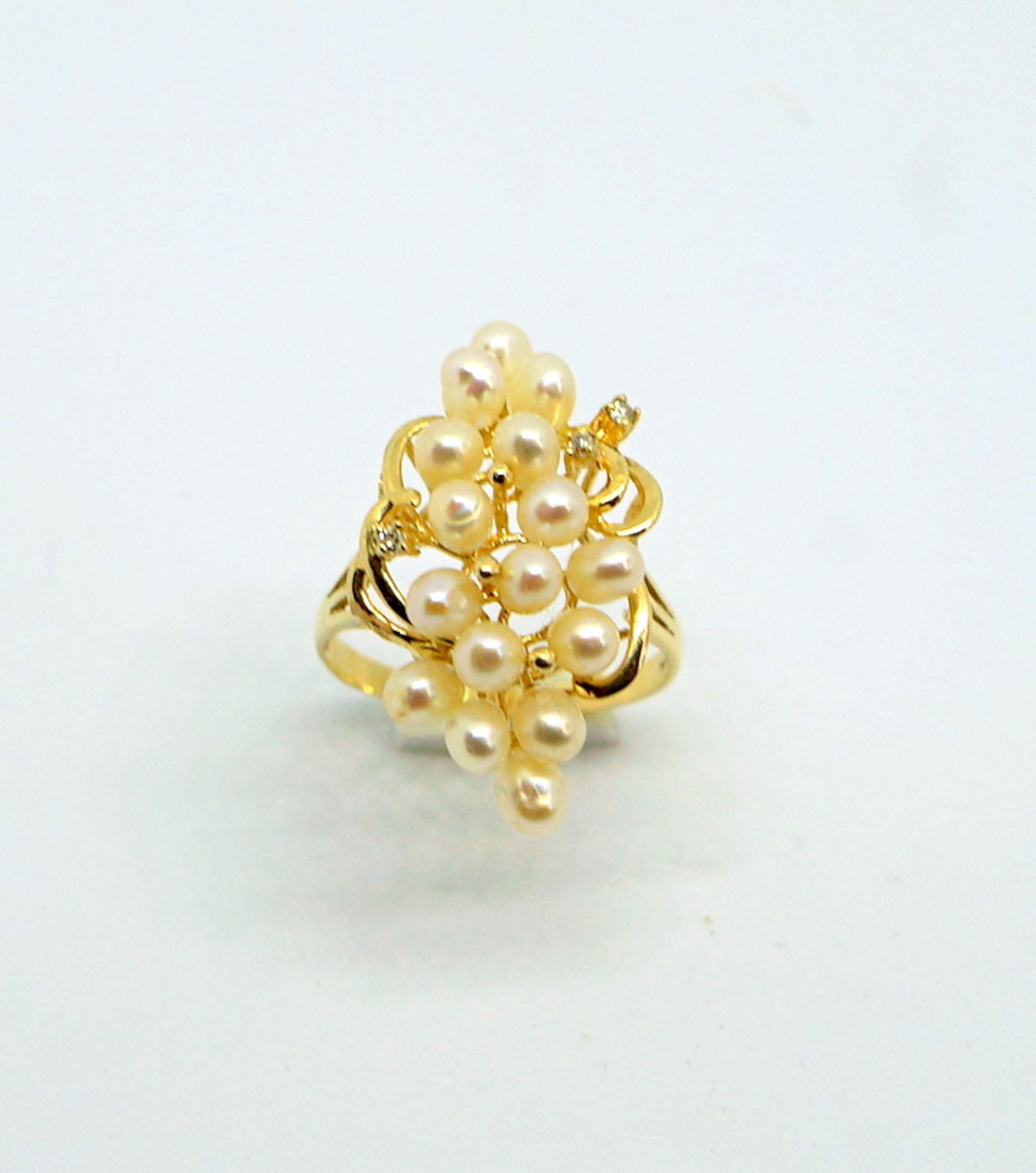 Feiner Perlenring14 K Gelbgold. Prächtiger Damenring besetzt mit kleinen Perlen, flan - Bild 4 aus 4