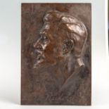 Bronzerelief Auf dem Relief unten bez. Otto Rudolph. Unter dem Kopf sign. Andreas. 45 x 31 cm.