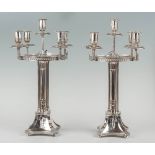 Paar Girandolen, G.E. Keyser um 1869800er Silber. Auf vier Kugelfüßen vierpassig geschweifter