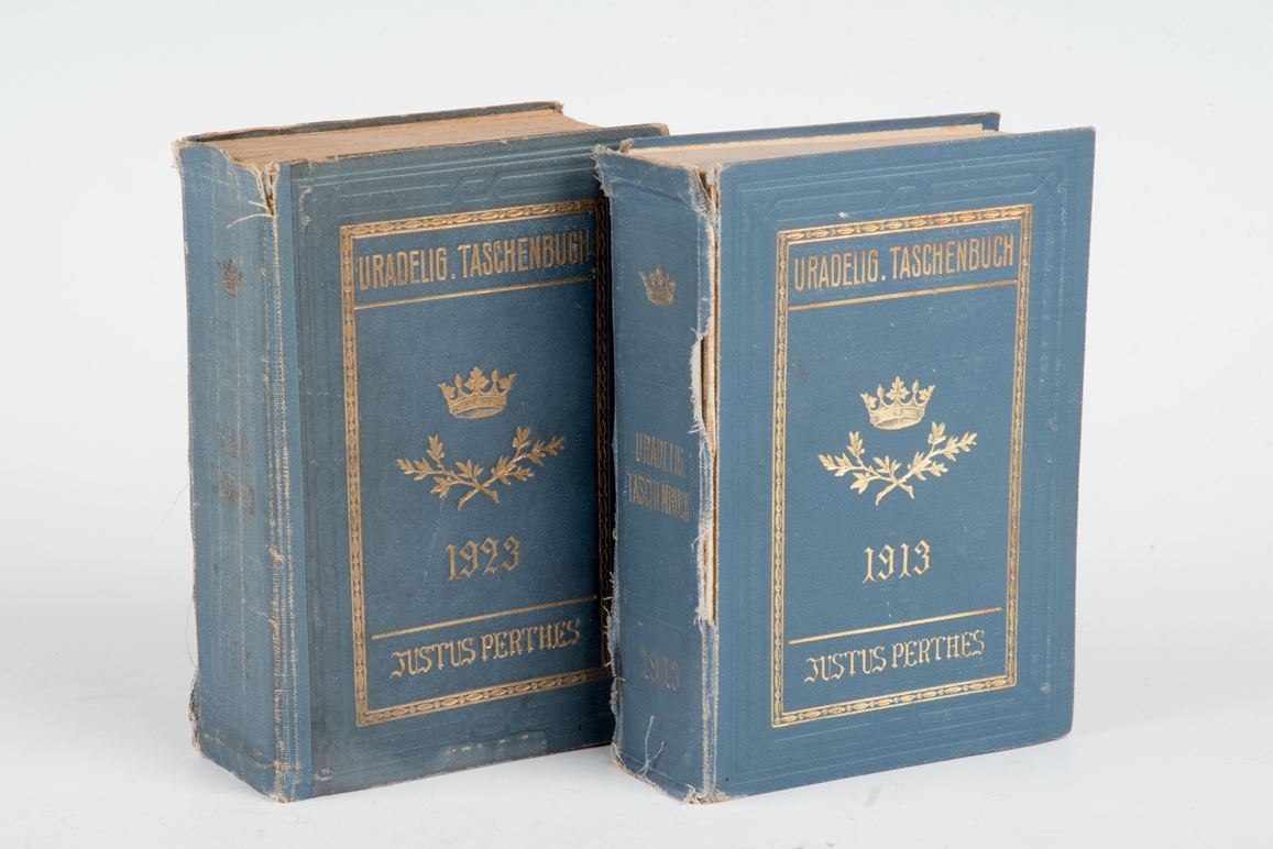 Gothaisches Genealogisches Taschenbuch der Uradeligen Häuser 1913 und 1923. Verlag Justus Perthes,