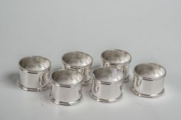 6 Serviettenringe925er Silber. Runde schlichte Form mit profiliertem Rand. Punze: 925, H.: 3,5 cm,