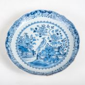 Schale, China Kangxi (1662-1722)Porzellan. Blaue, florale- und Vogelmalerei. Bodenmarke, Durchm.: 28