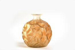 Vase "Ormeaux", René Lalique, Wingen-sur-Moder, Entwurf: 30. Dezember 1926