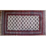 Teppich Turkmenistan, 200 x 124 cm.