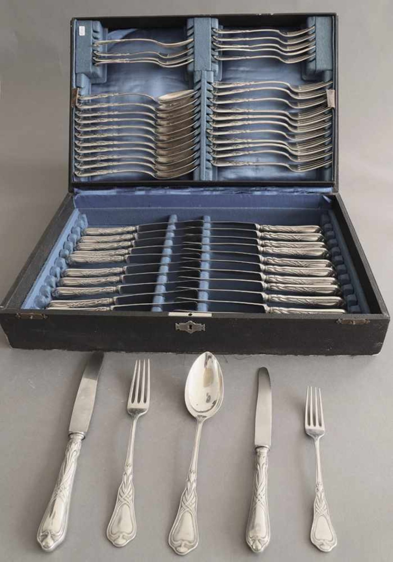 Heinrich VogelerH. M. Wilkens & Söhne, BremenHeinrich Vogeler Wilkens 60 Cutlery Pieces