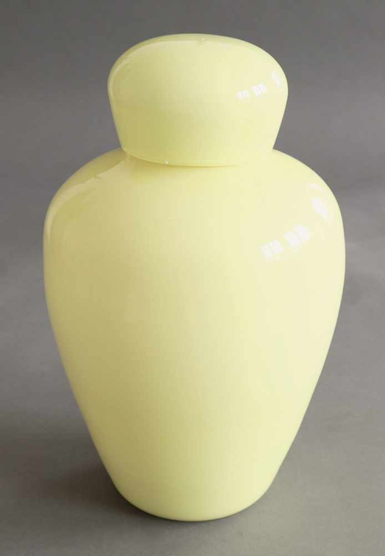 Carlo ScarpaVenini & C., MuranoCarlo Scarpa Venini Lidded Vase CineseLidded vase Cinese. Opaque