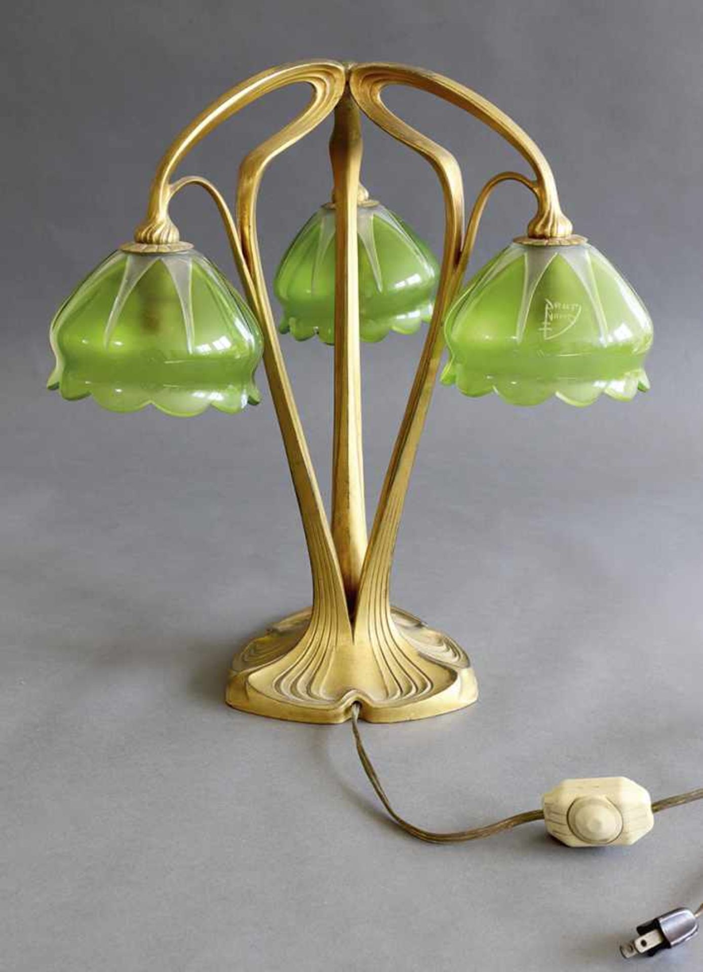 Orivit A.G., KölnOrivit Tablelamp Mod. 2437Table lamp model 2437. Around 1904. Gold-plated metal.