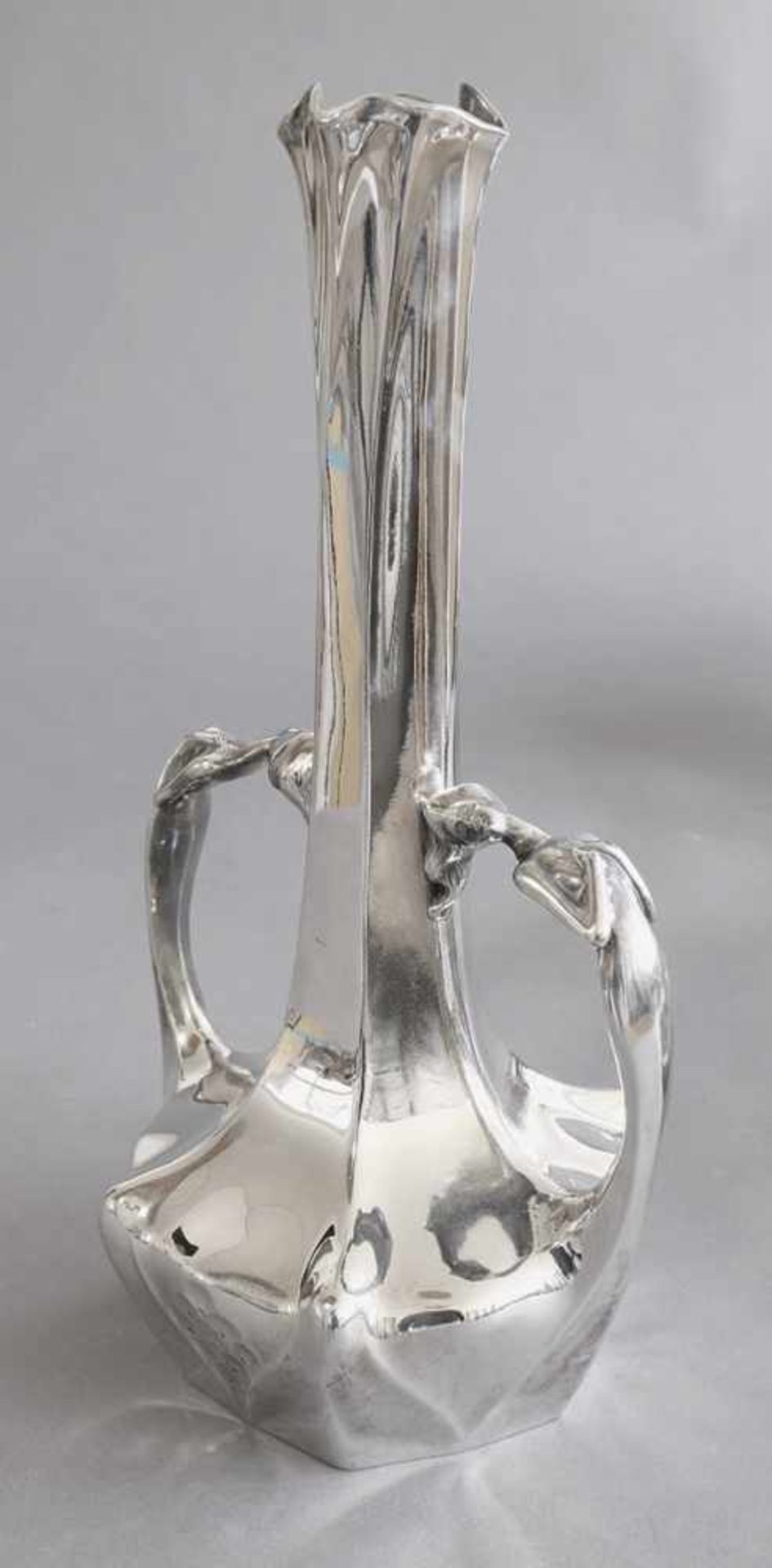 Orivit A.G., KölnOrivit, large Jugendstil Vase Mod. 2654Large vase mod. 2054. Metal, silver