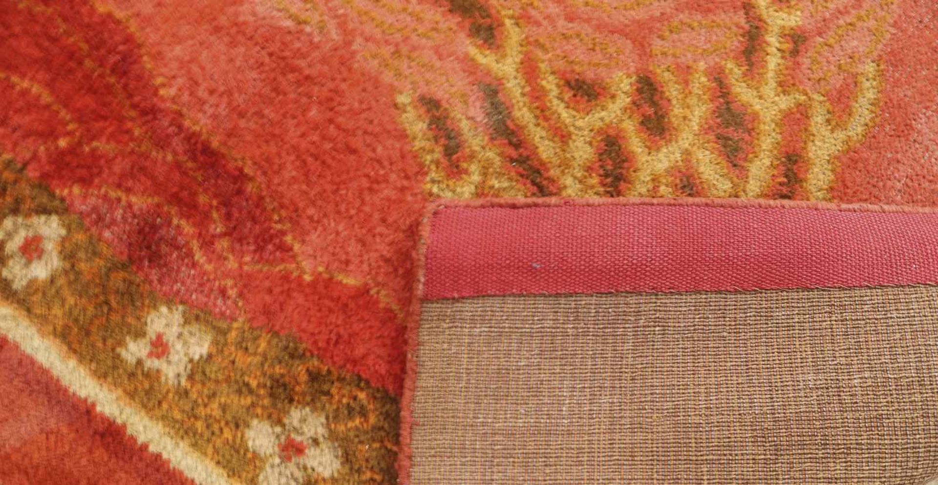 Carpet Jugendstil Art Nouveau carpet. Wool, . Decor in red, olive and ocher tones with all-round - Bild 3 aus 3