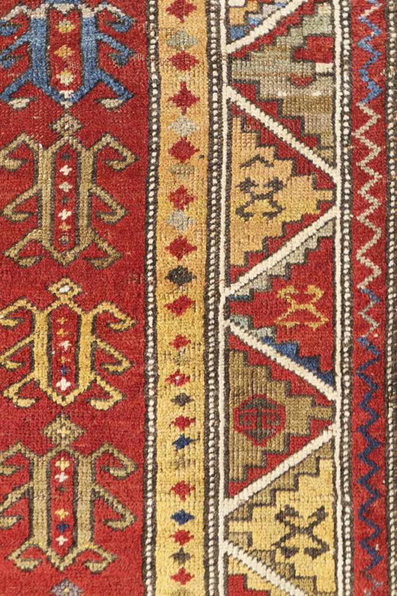 Carpet Fachralo Prayer Rug Caucasus about 1890 Carpet Fachralo prayer rug, Caucasus around 1890. - Bild 3 aus 4
