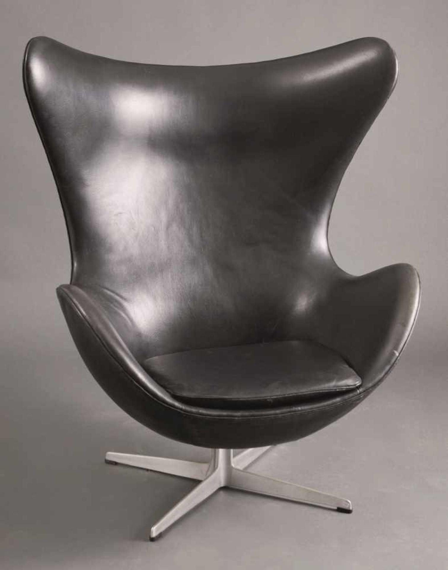 Arne Jacobsen - Image 2 of 3