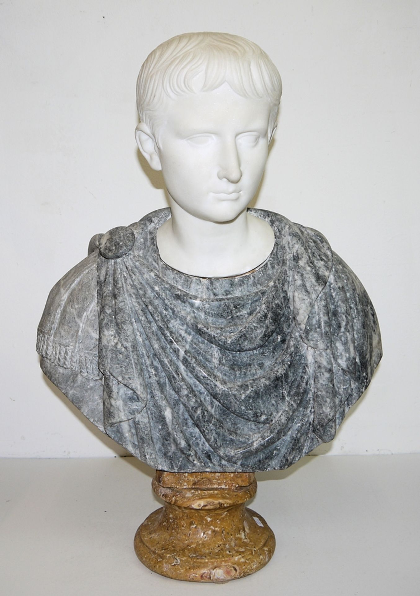 Büste des römischen Kaisers Augustus, Typus Prima Porta, Kopie des frühen 20.,<br