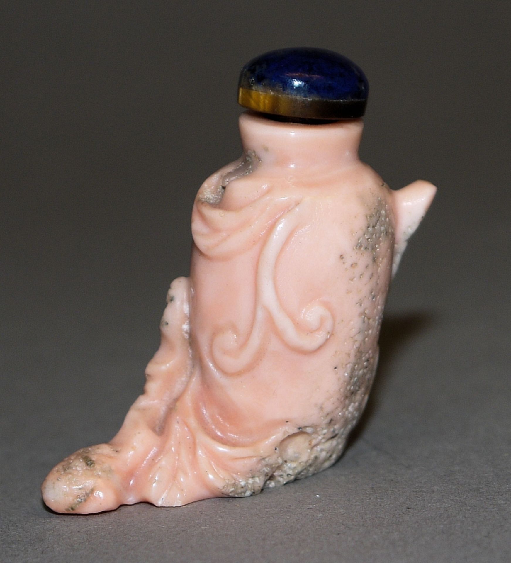 Snuffbottle aus Koralle, China, 19./ Anfang 20. Jh.