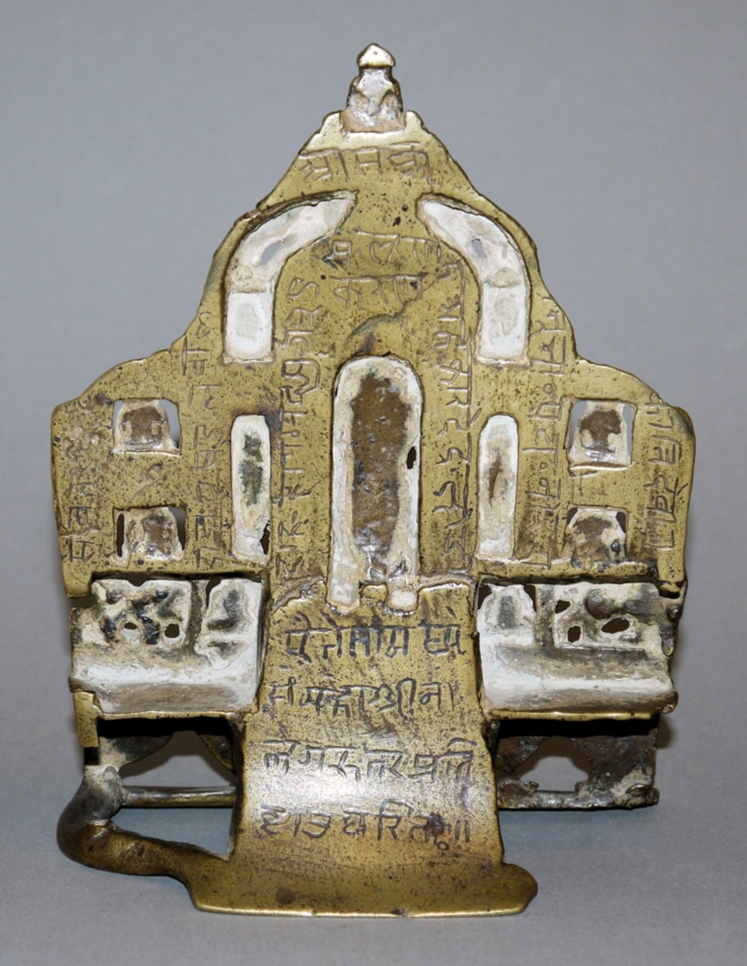 Bronzealtar eines Tirthankara der Jaina-Sekte, Nord-Indien 16./17. Jh. - Image 2 of 2