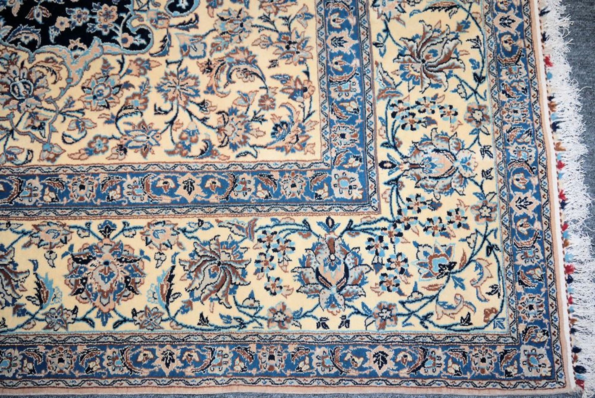 Großer Orientteppich Nain, Persien, ca. 40 Jahre alt - Image 3 of 4