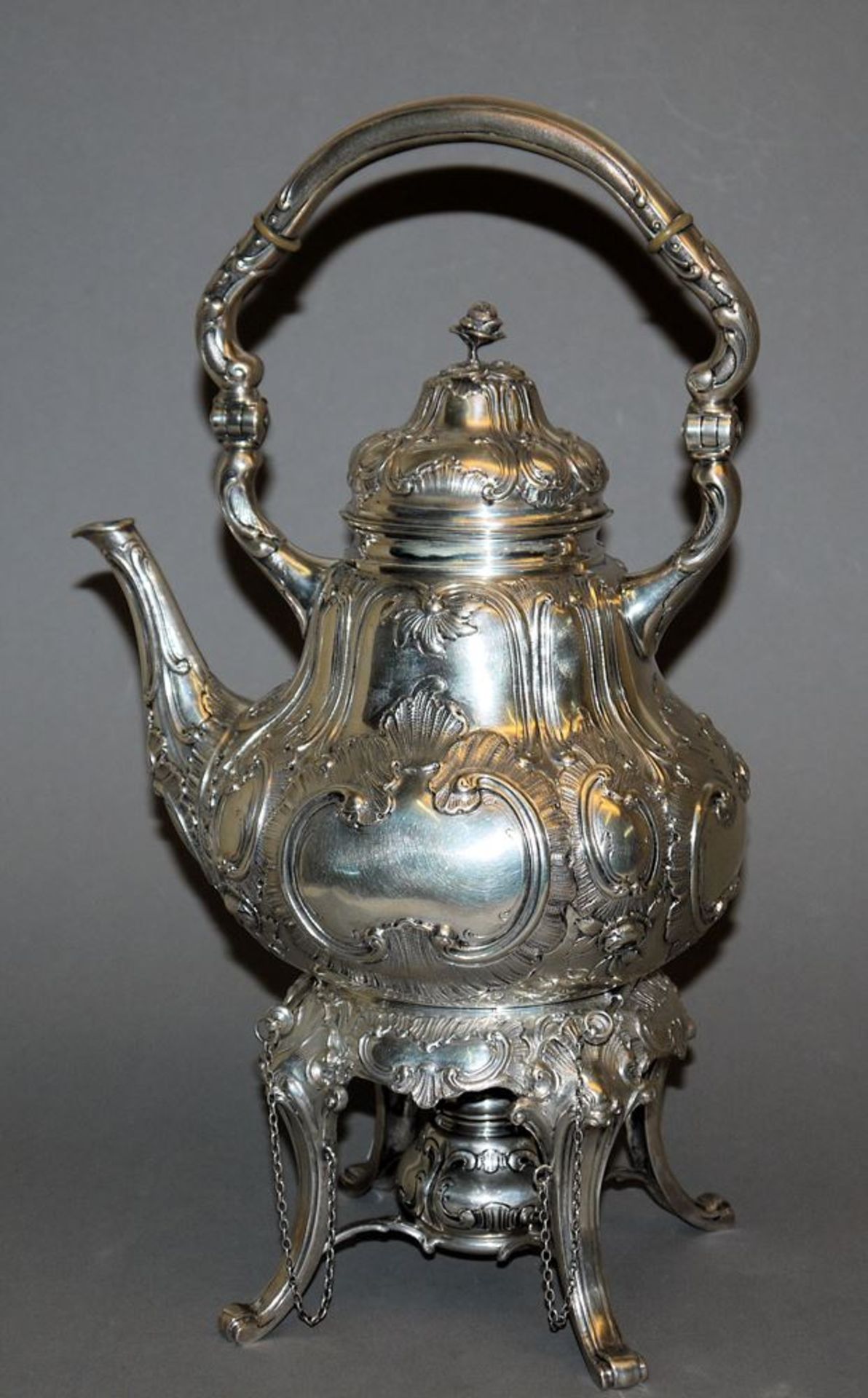 Tee-/Wasserkanne auf Rechaud, Silber, um 1900/20 - Bild 2 aus 2