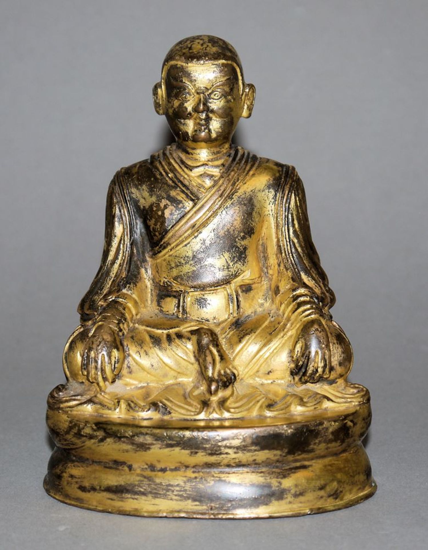 Bronzeplastik eines verehrten Mönches, Tibet 18. Jh.