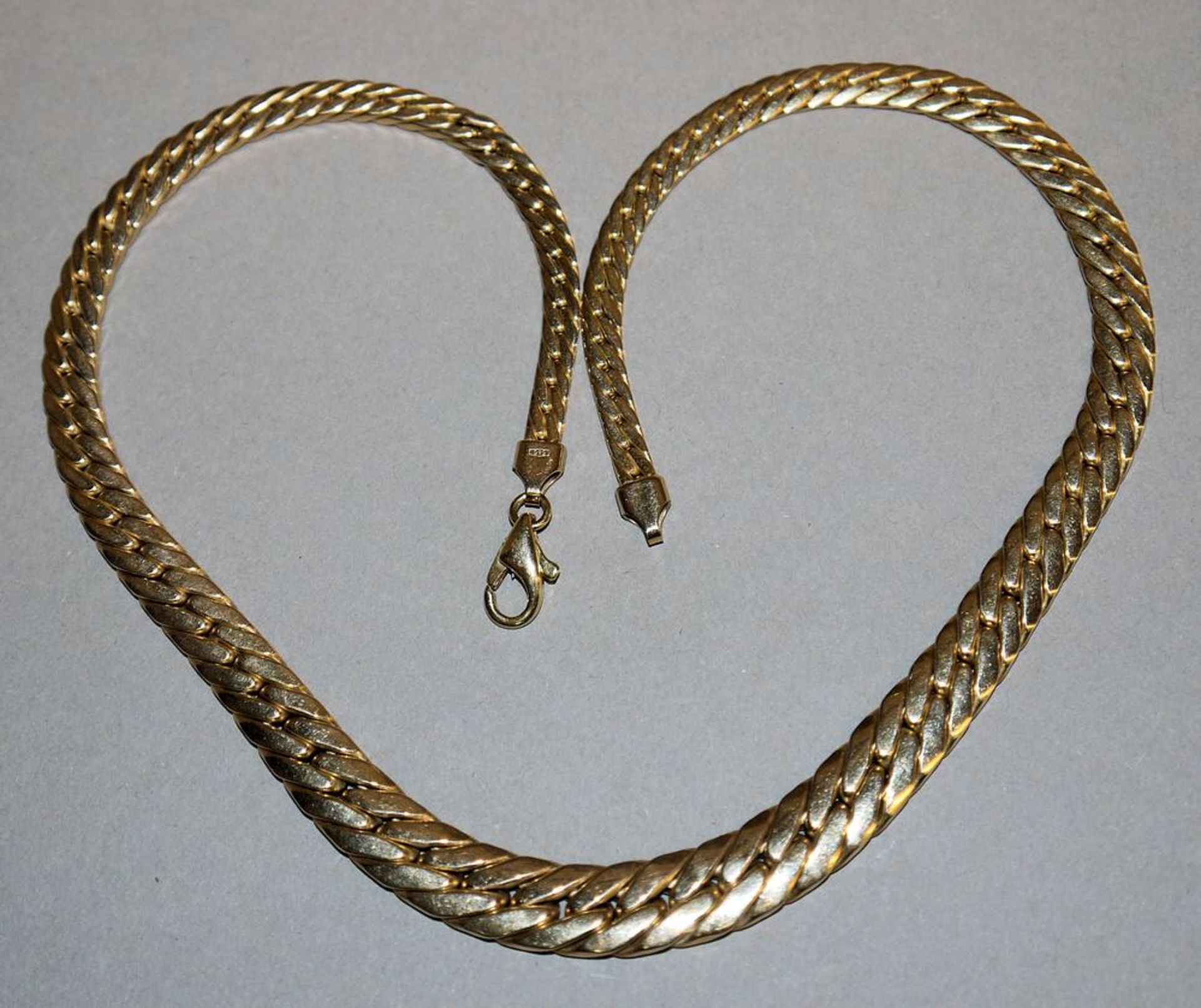 Panzer-Collier, Gold