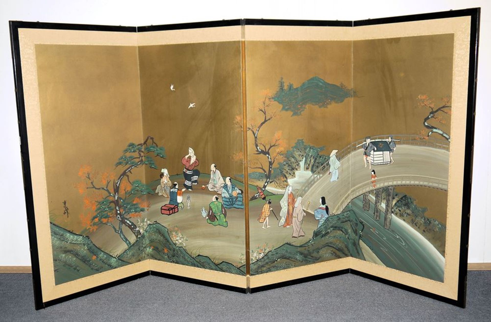Zwei dekorative Stellschirme als Wandbilder, Japan 20. Jh.