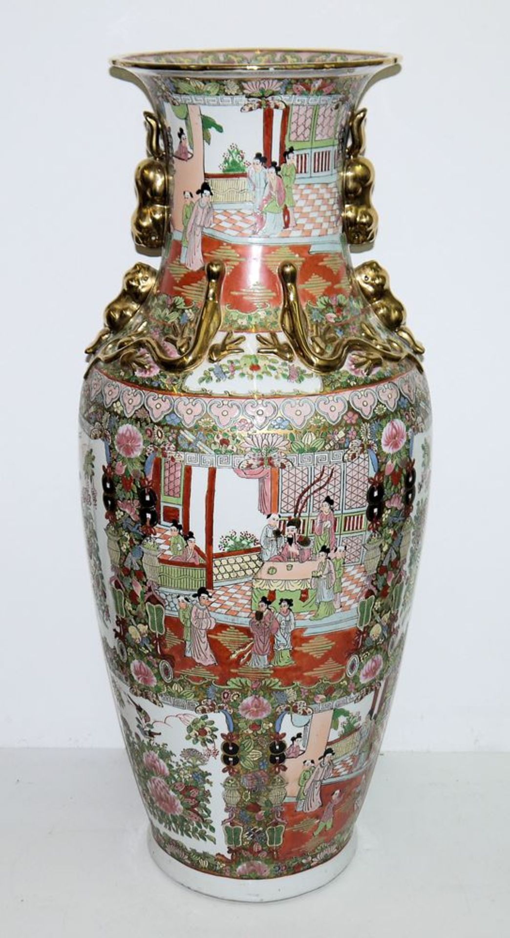 Repräsentative Kanton-Bodenvase, China 20. Jh.