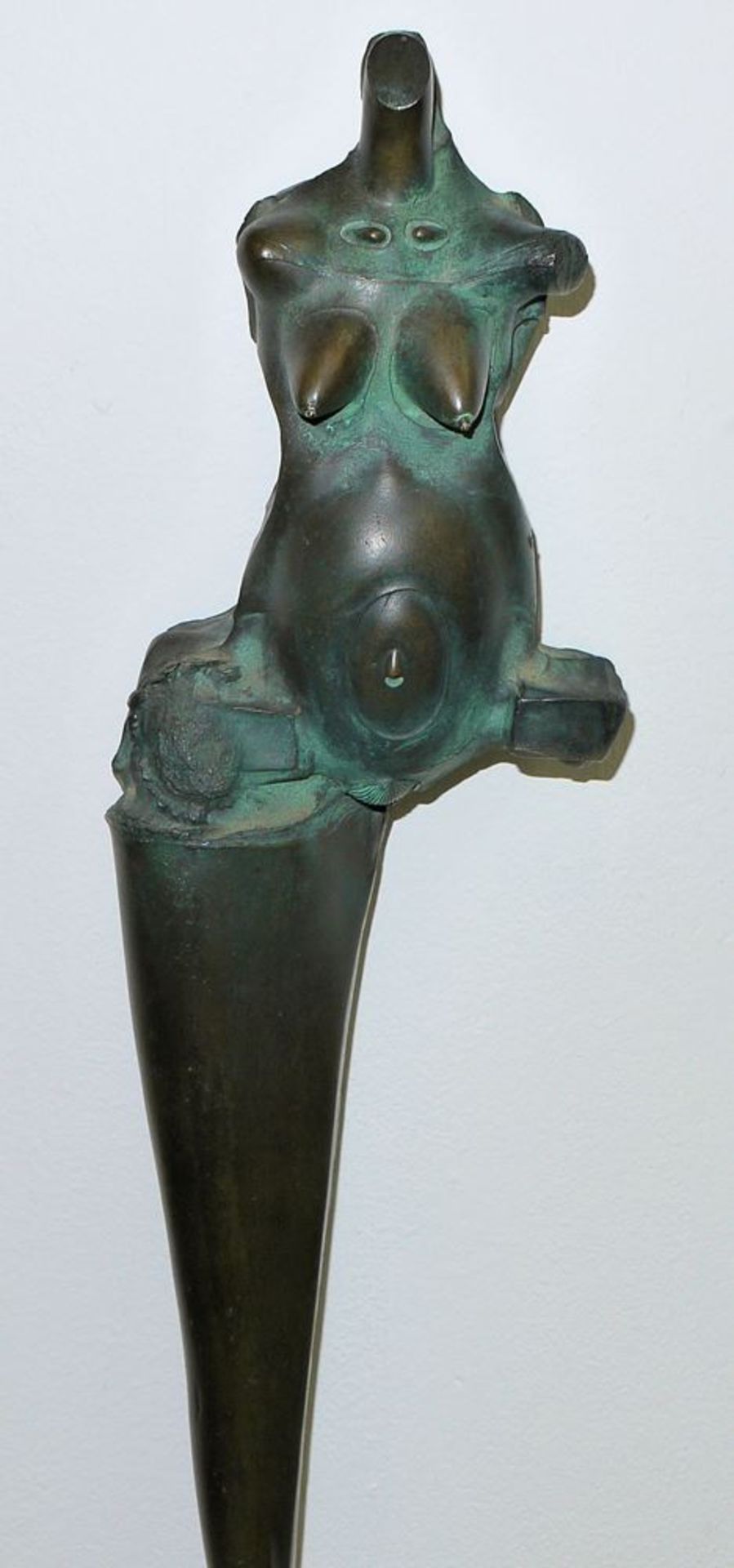 Paul Wunderlich, "Weibliche Figur, Reliefbronze" von 1983 - Bild 2 aus 3