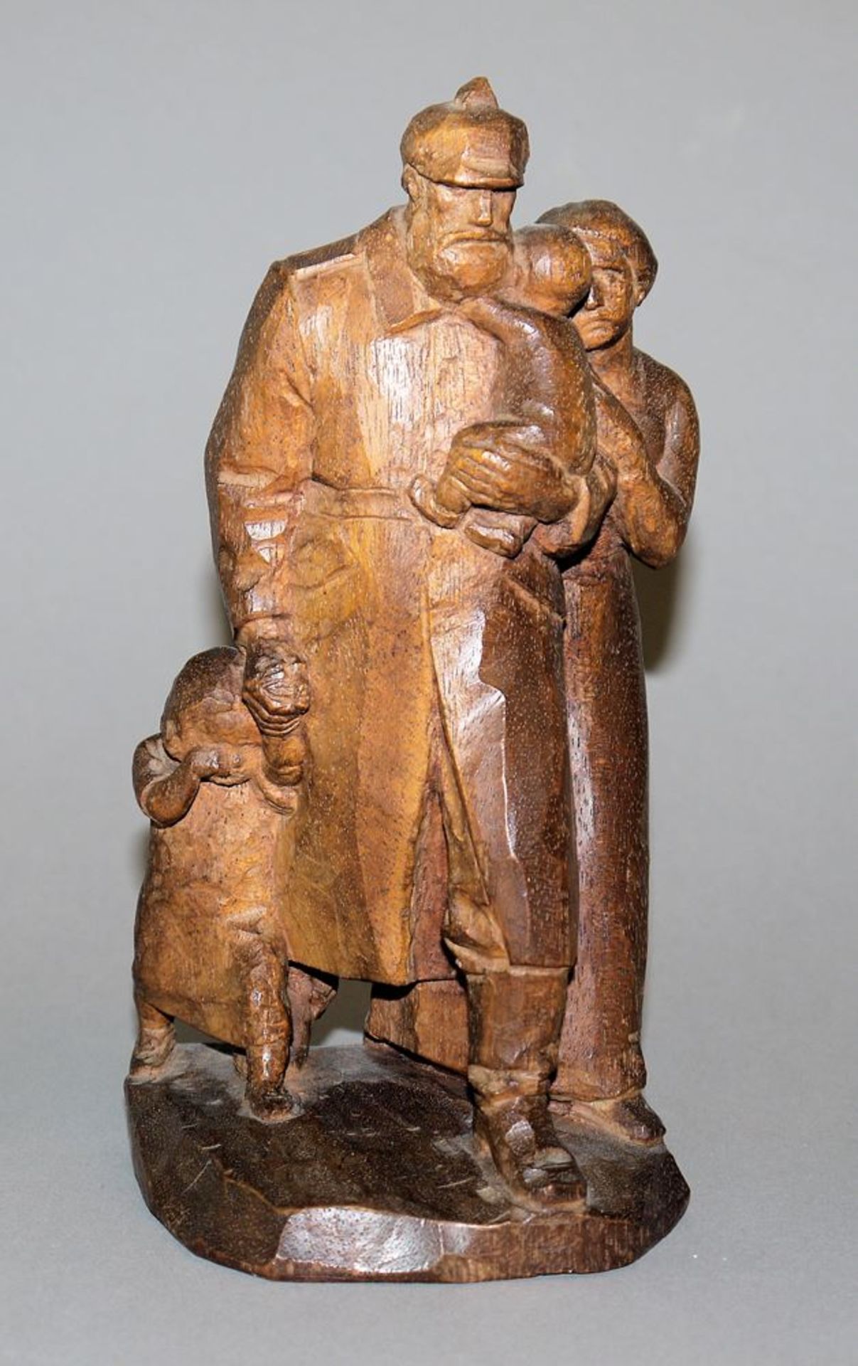 Cirillo Dell’Antonio, Soldatenfamilie beim Abschied, Holzskulptur, 1917