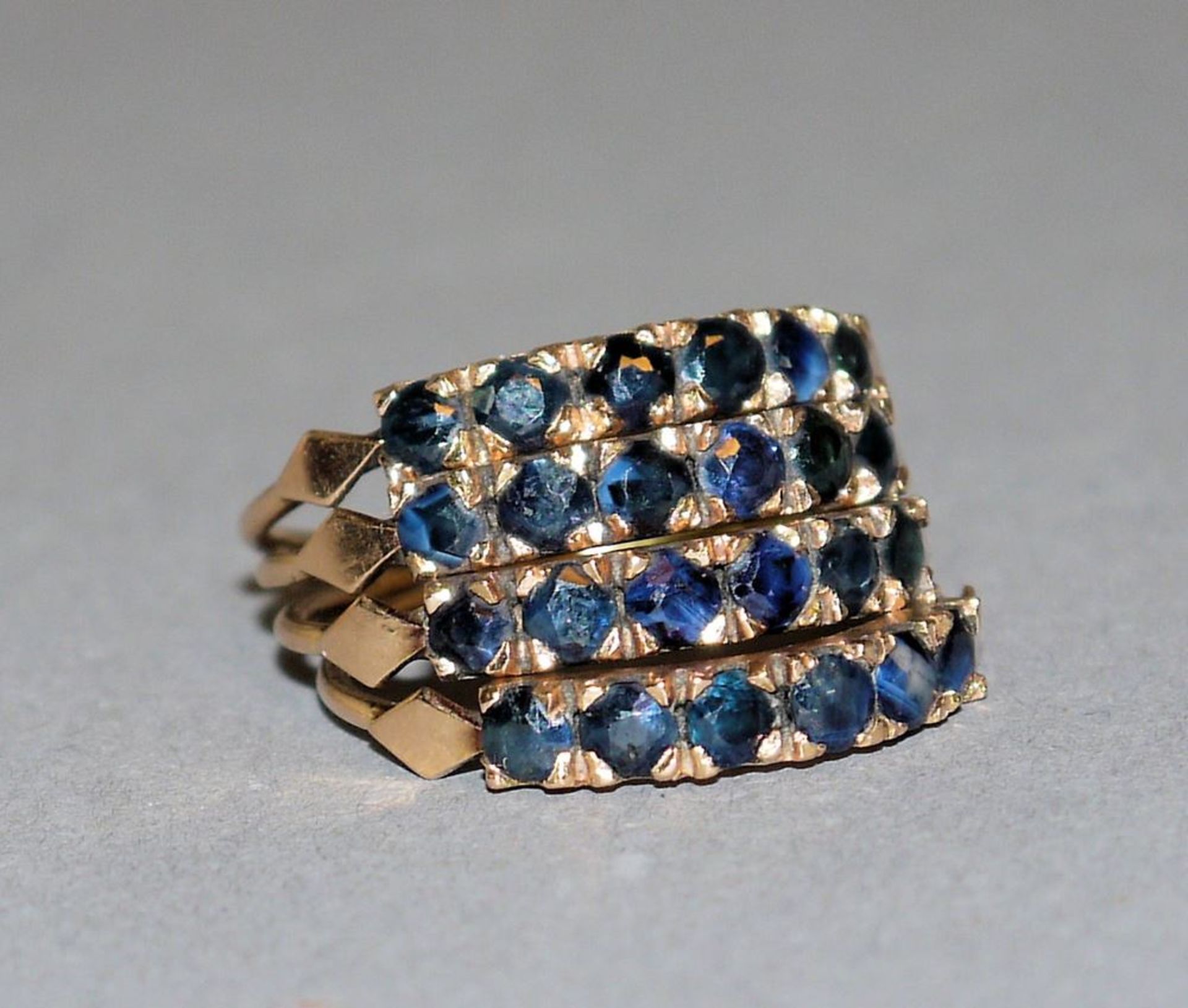 Harems-Ring mit blauen Saphiren, Gold, 1960er Jahre