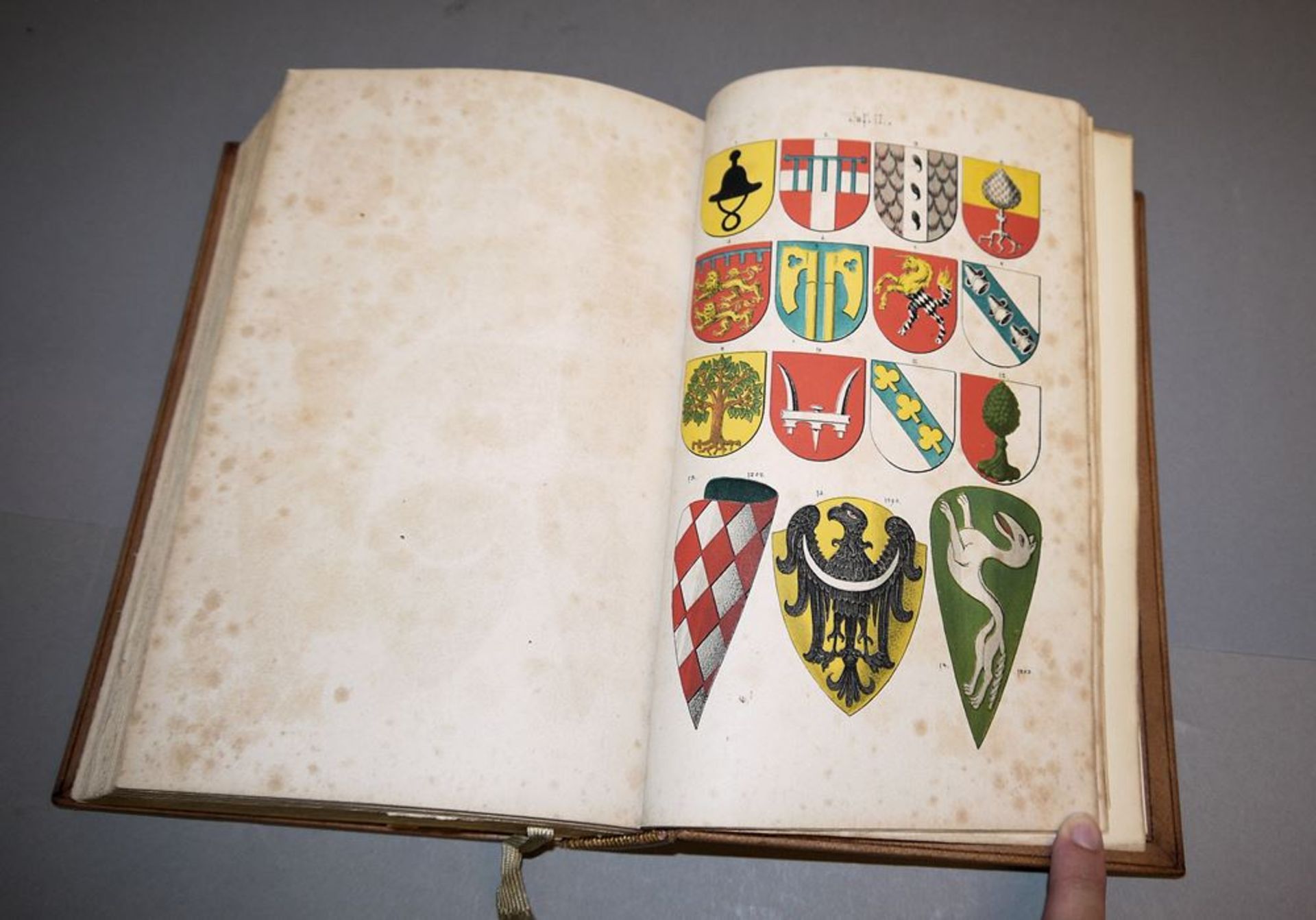 Zwei antiquarische Bücher zu Heraldica/ Wappen von 1735 / 1857 - Bild 3 aus 3