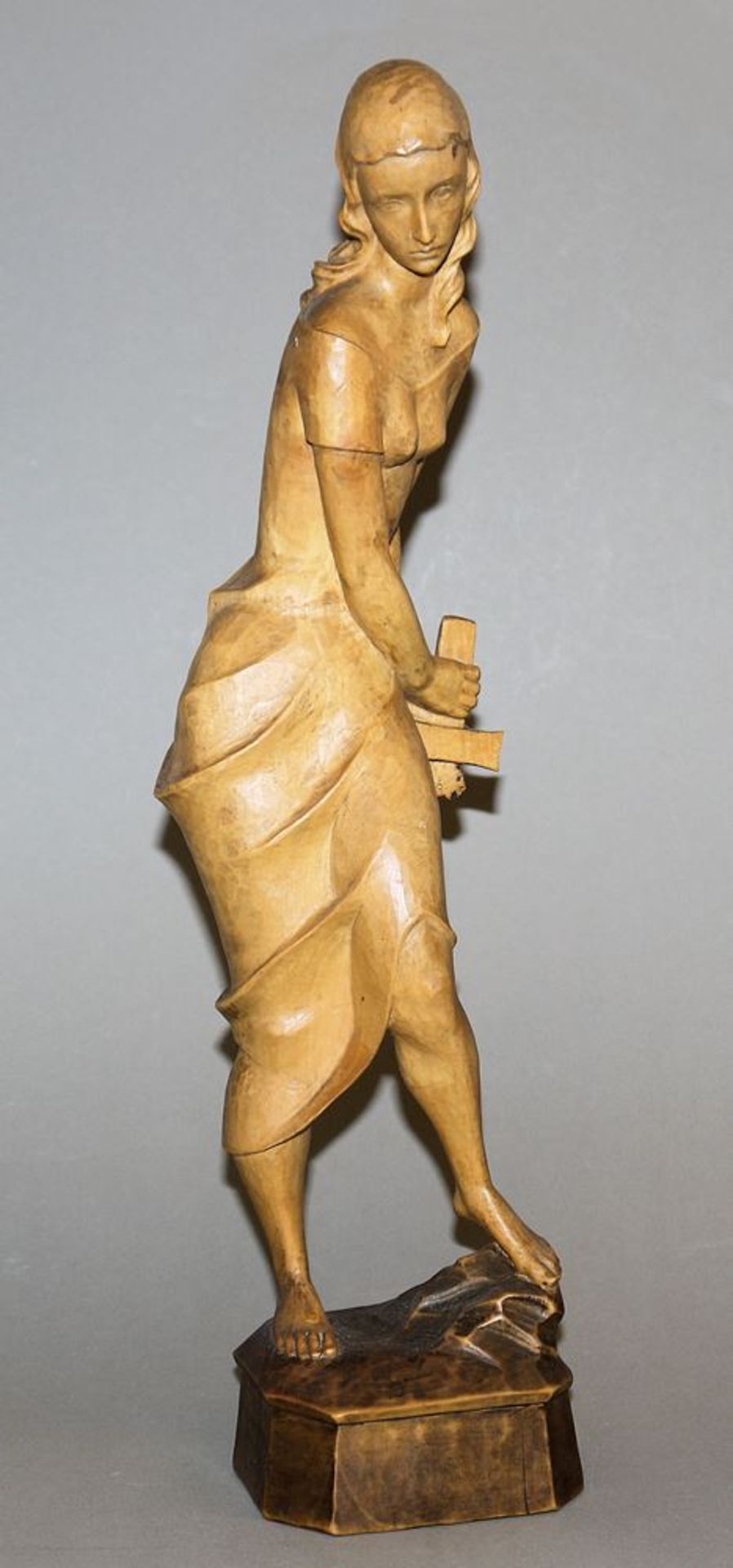Bildhauer um 1925/30, Schlanke junge Frau, Holzskulptur