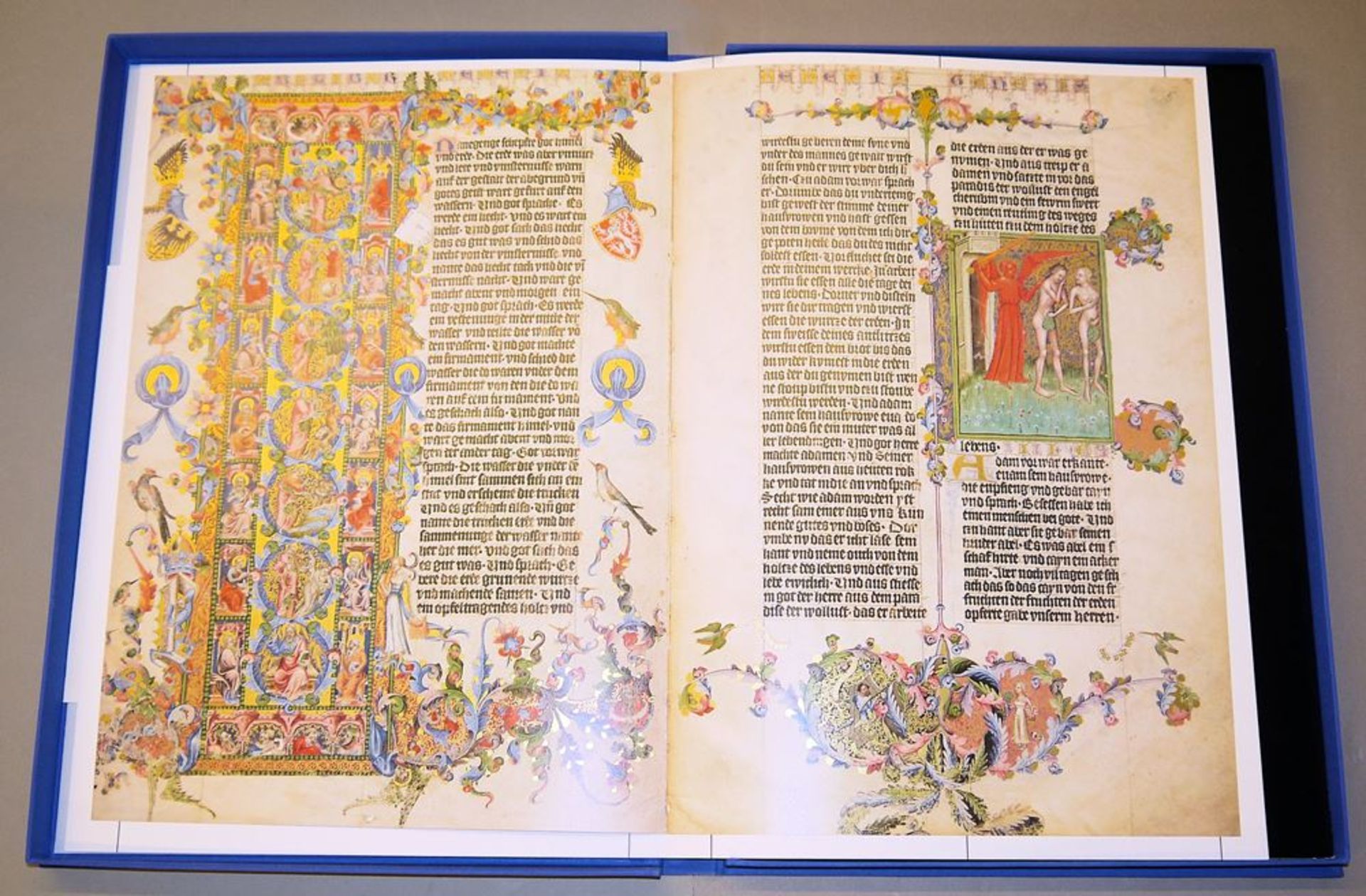 Die Wenzelsbibel, acht Dokumentationsmappen zum Faksimile, Bd. 1-8, Graz 1987 - Bild 2 aus 3