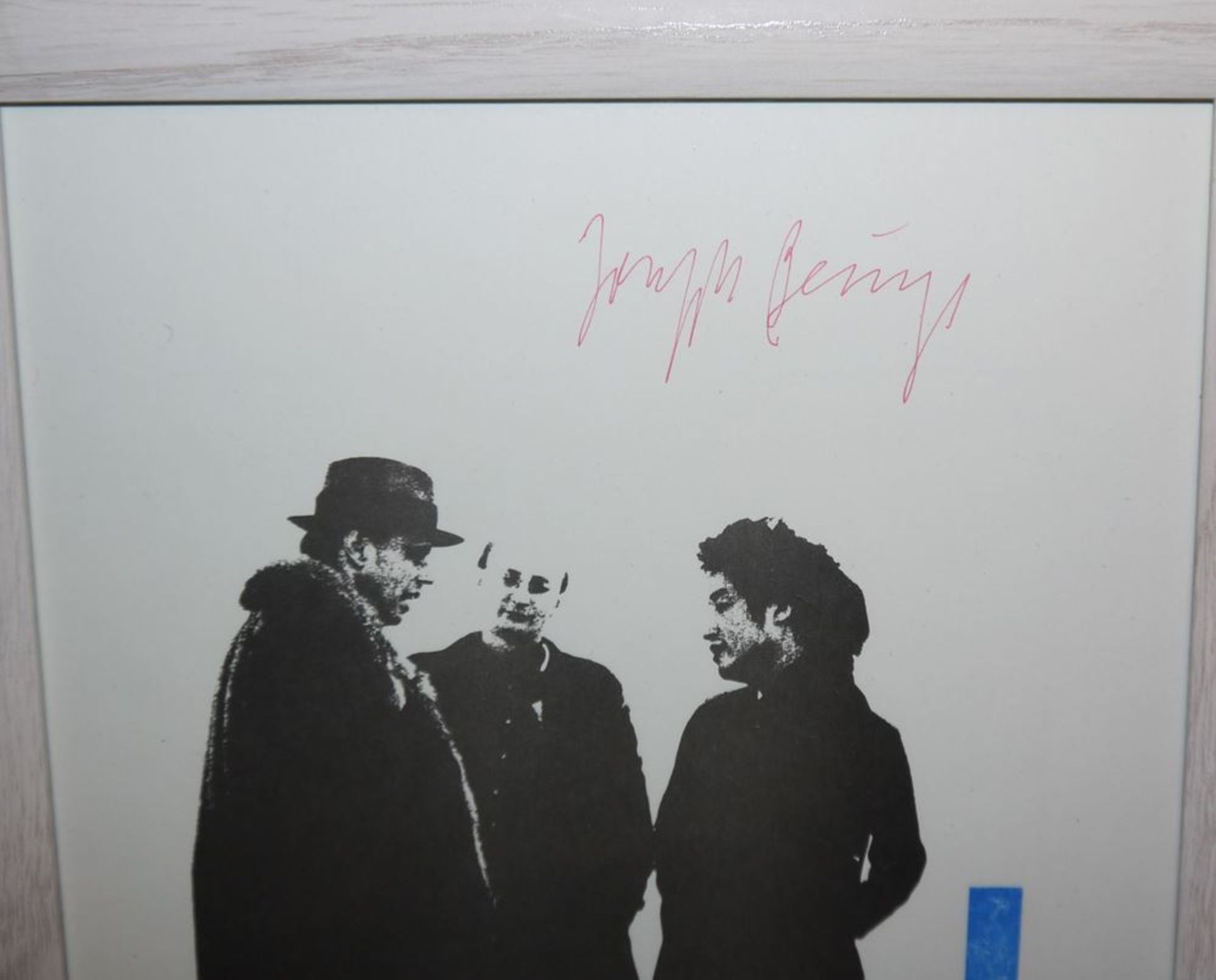 Joseph Beuys, Porträt mit Nam June Paik und Klaus Staeck, signiertes Offset, ge - Bild 2 aus 2