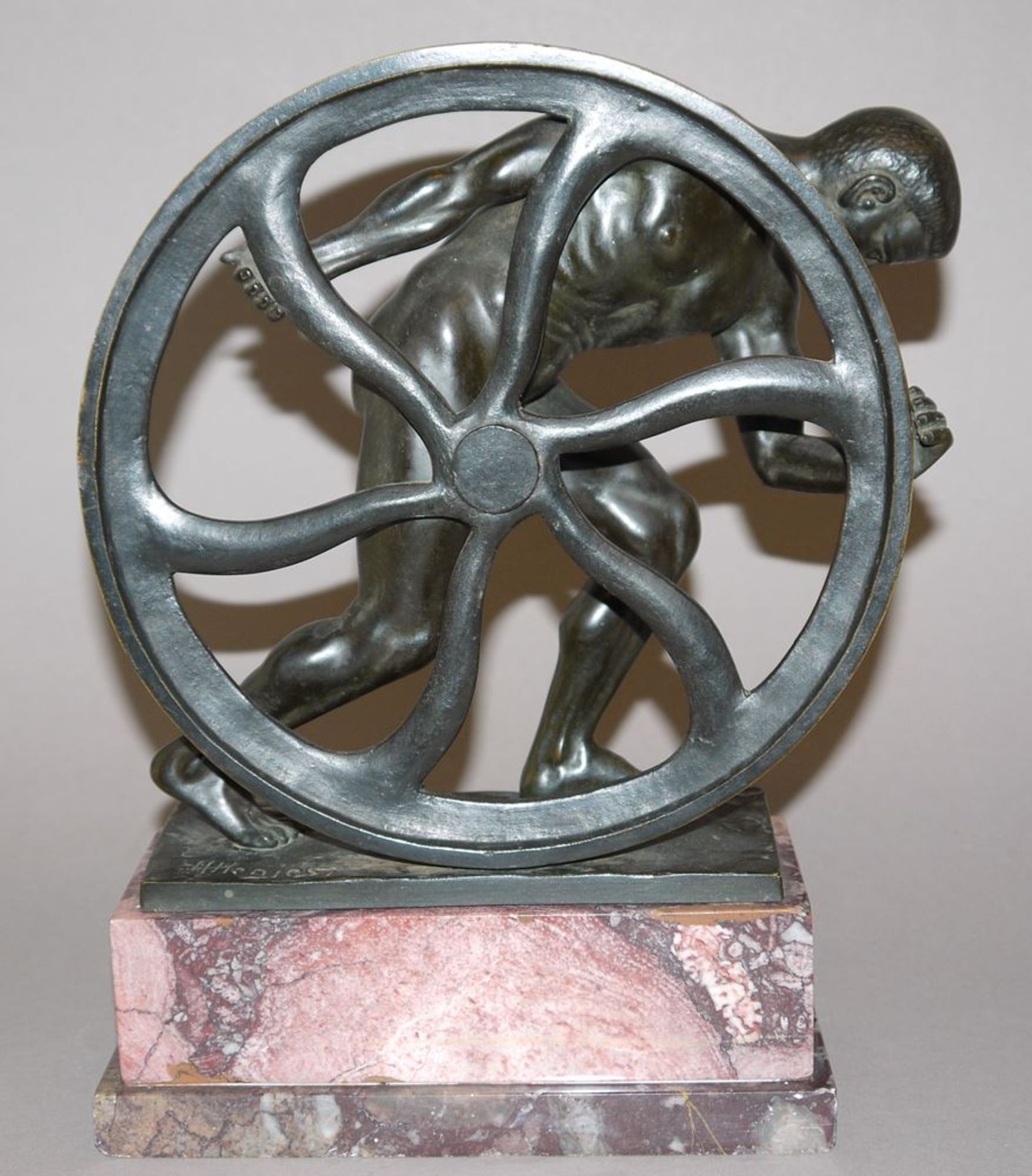 H. Henjes, Männlicher Akt dreht das Rad, Bronzeskulptur um 1900/10 - Image 2 of 3