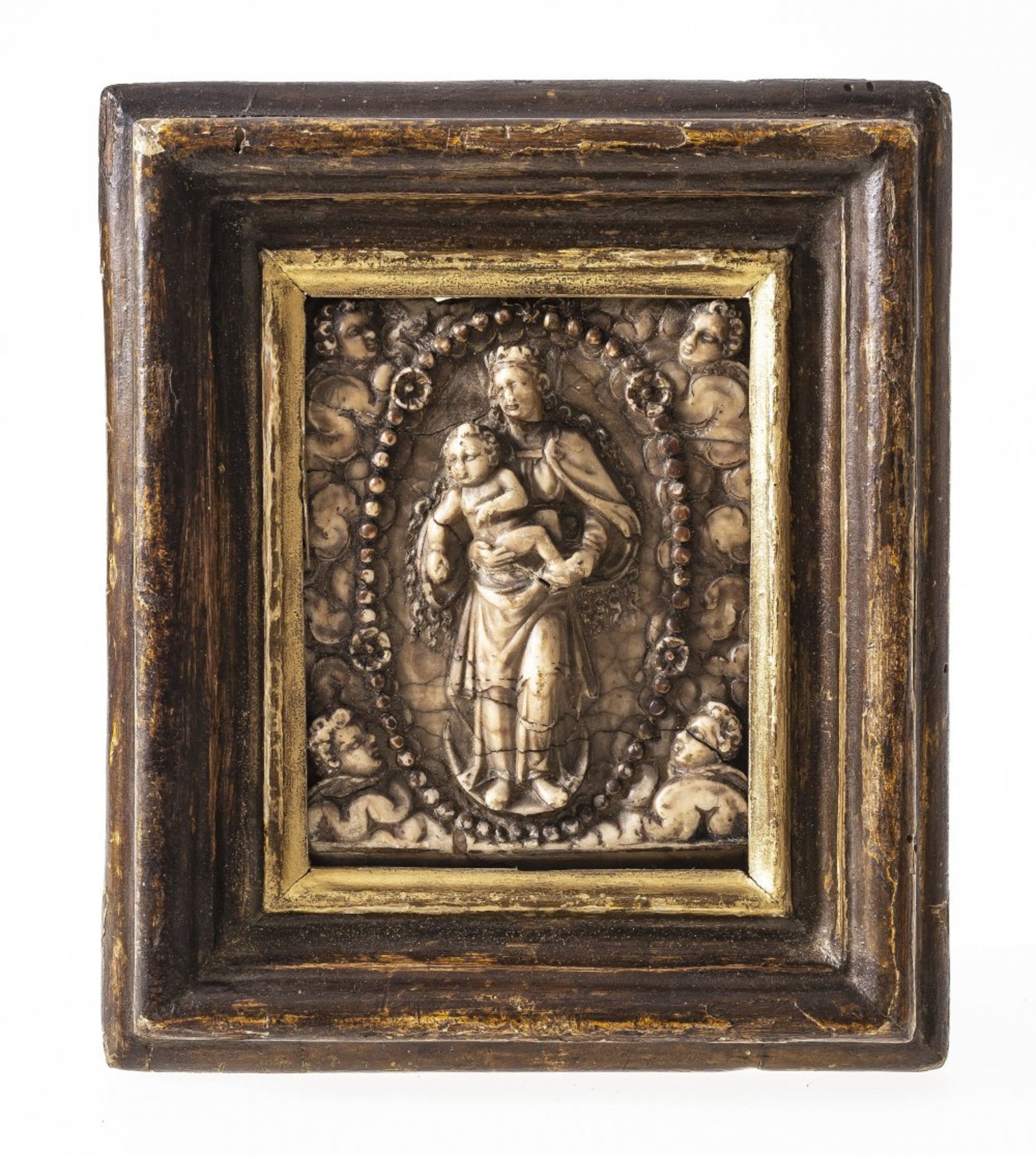 Relief mit Rosenkranzmadonna