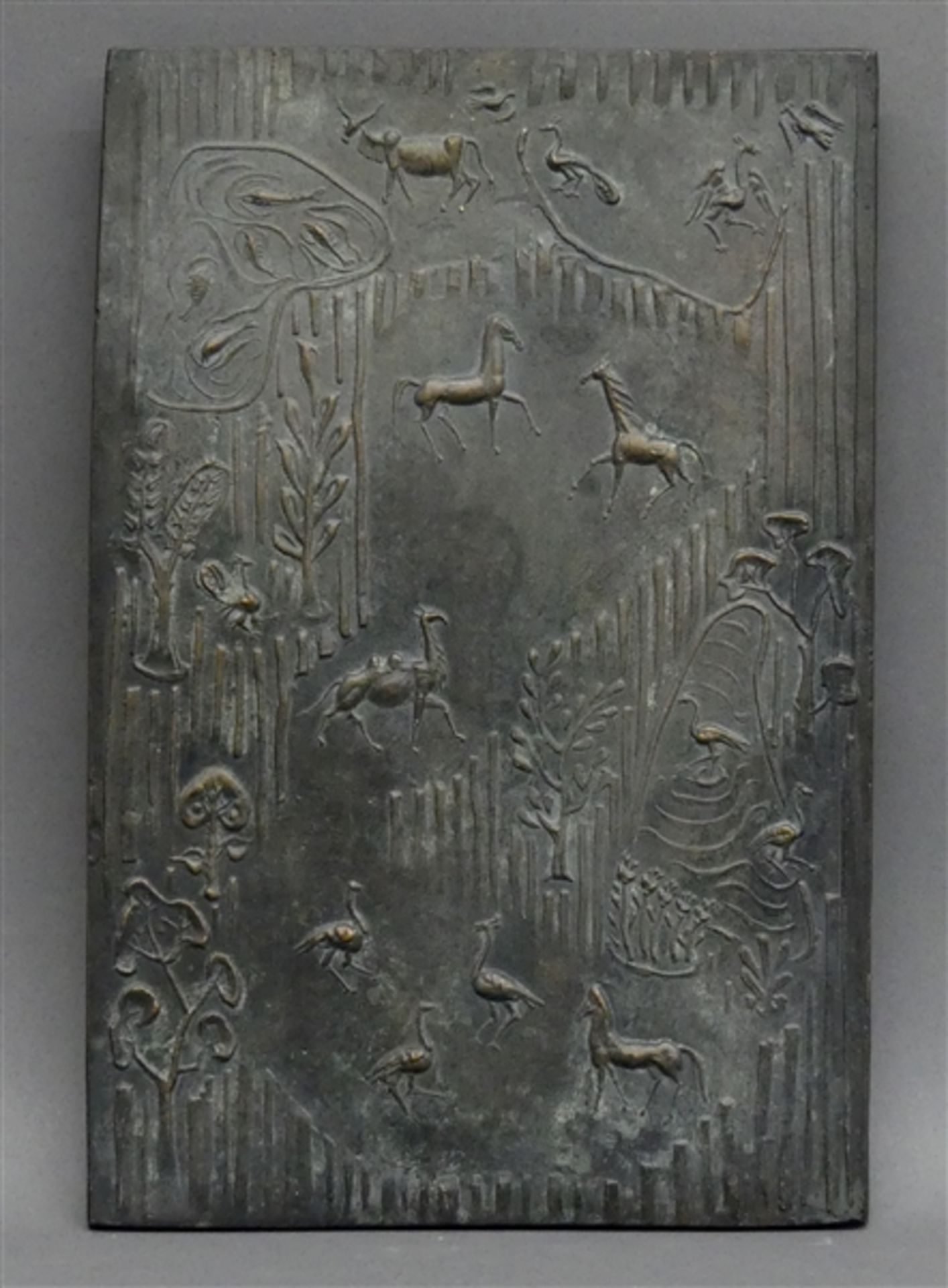 Relieftafel Bronze, von Max Faller, 1927 Neuburg a.D. - 2012 München, "Tiere und Pflanzen", 27x18