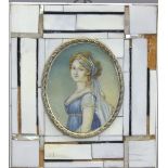 Miniatur auf Elfenbein, gemalt, "Königin Luise", oval, im beschädigten Beinrähmchen, 7x6 cm,