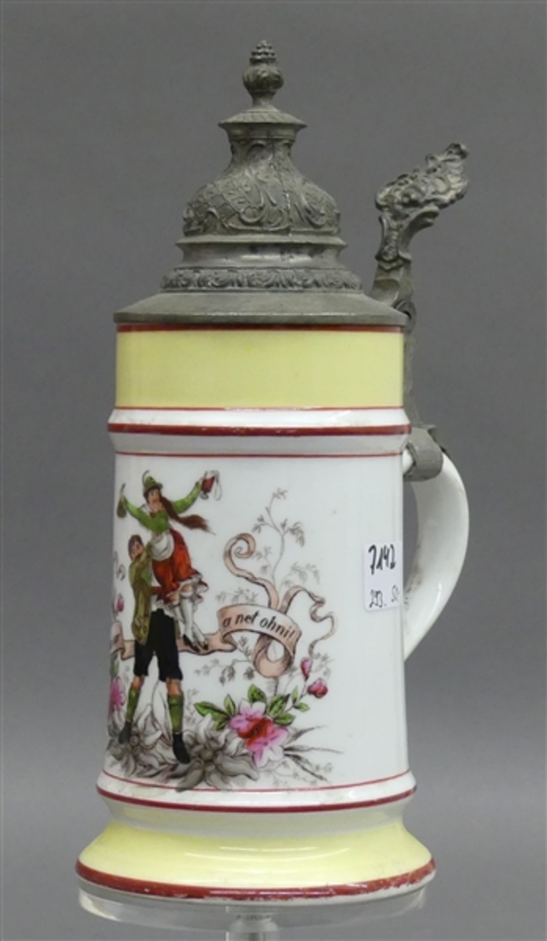 Bierkrug Porzellan, um 1900, Trinkmotiv, Sinnspruch, Bodenbild, Zinndeckel, h 25 cm,