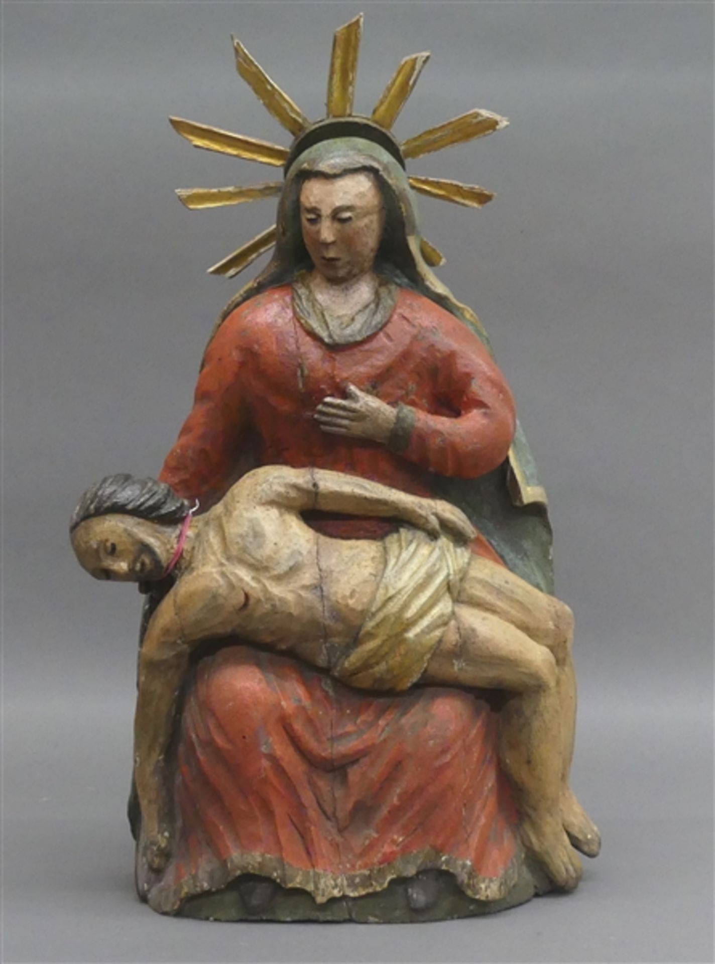 Holzskulptur Pieta, gefasst, bäuerliche Auffassung, 18. Jh., h 55 cm,