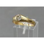 Herrenring 14 kt. Gelbgold, 1 Diamantsolitär, Altschliff, ca 0,45 ct., weiß, ca 4g, RM 65,