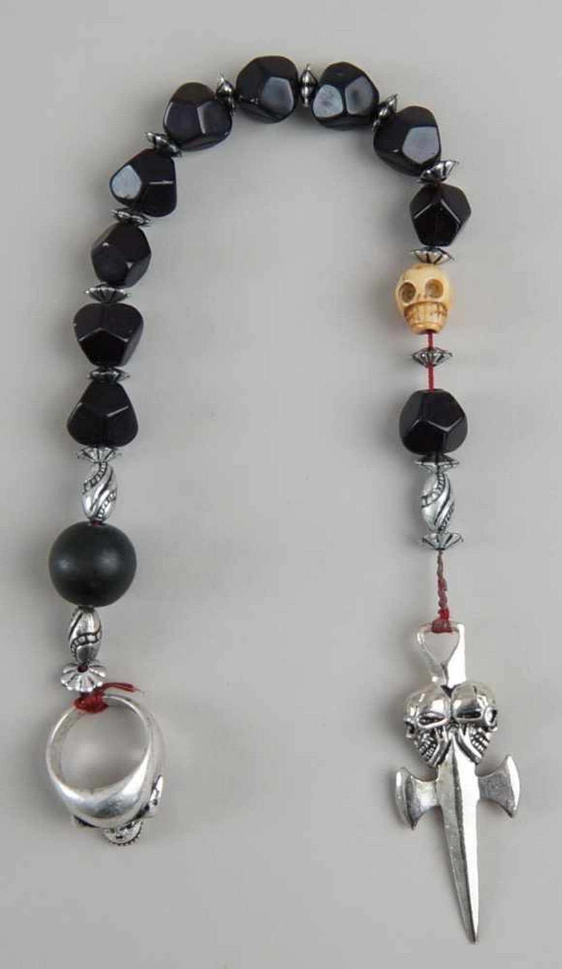 Faulenzer / Gebetskette mit Silberring und Totenkopf, kleines Kreuz, L 38cm - Bild 4 aus 5