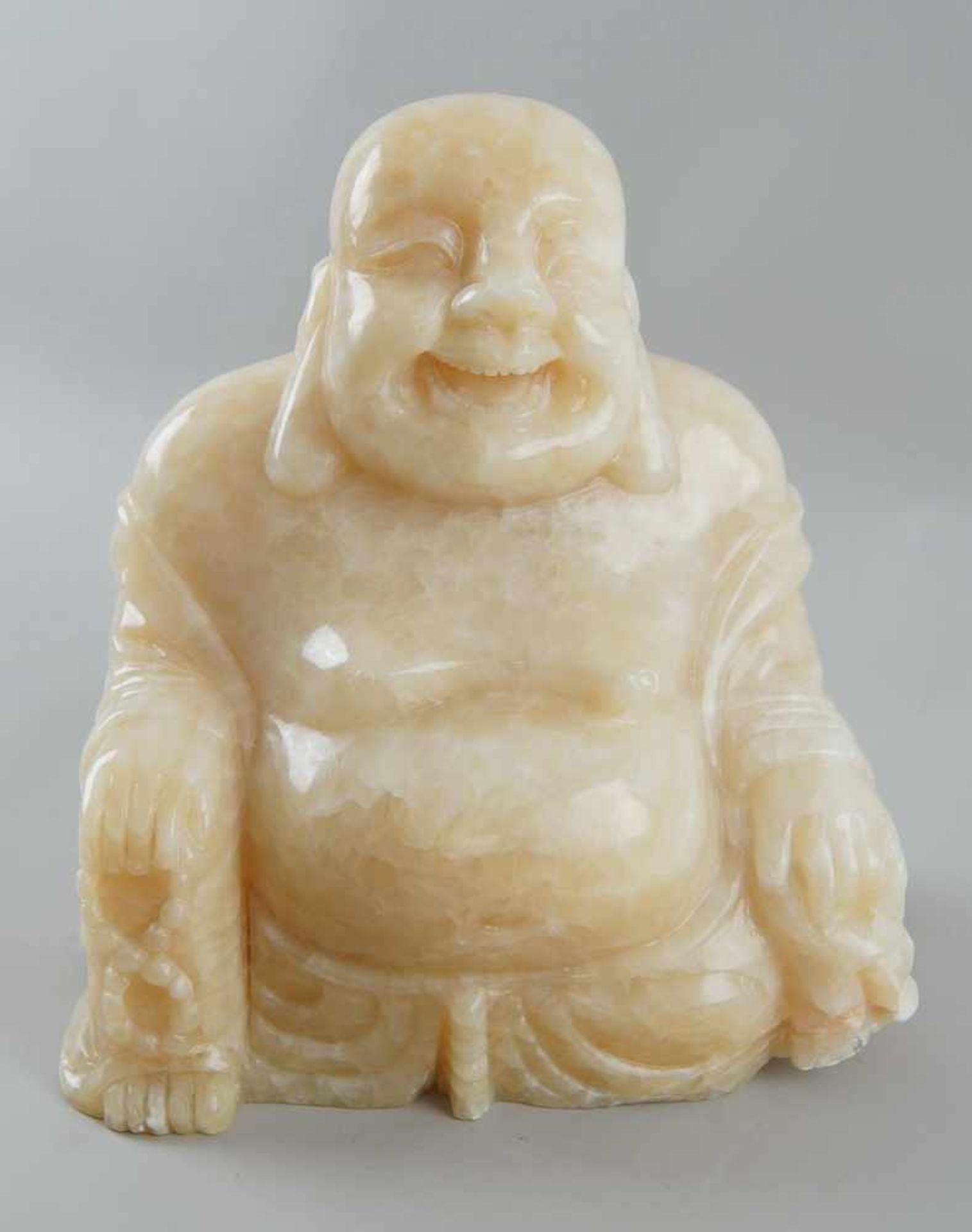 Sitzender Buddha aus Citronit, H 30 cm