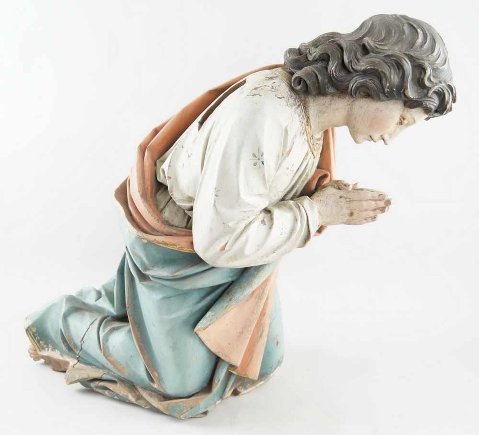 Knieender, betender Engel, Holz geschnitzt und gefasst, 19. JH, Altersspuren, 75x90x31cm - Bild 5 aus 14