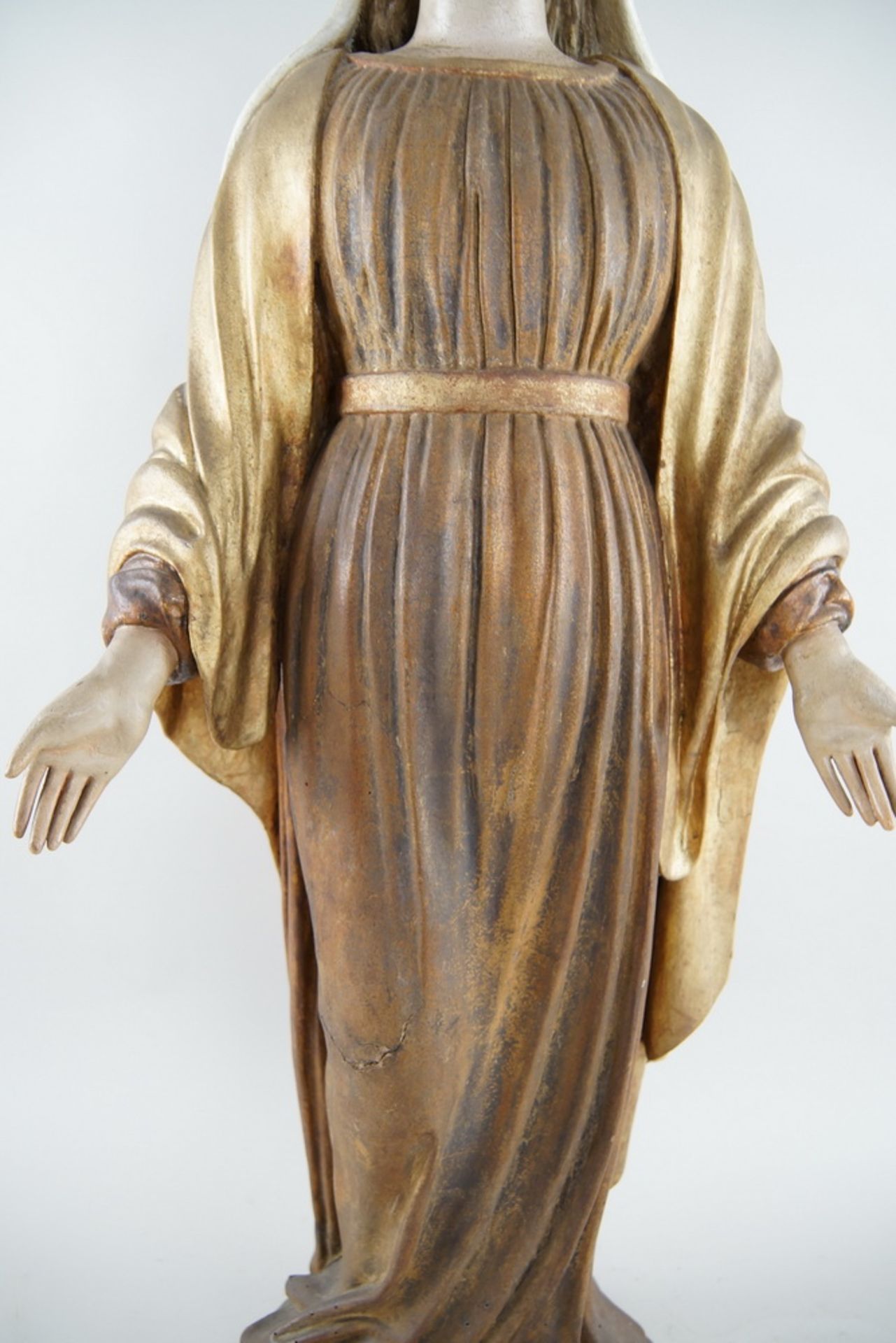 Prächtige neapolitanische Madonna, 19. JH, Holz geschnitzt und gefasst, vergoldet, H 91cm - Bild 5 aus 10