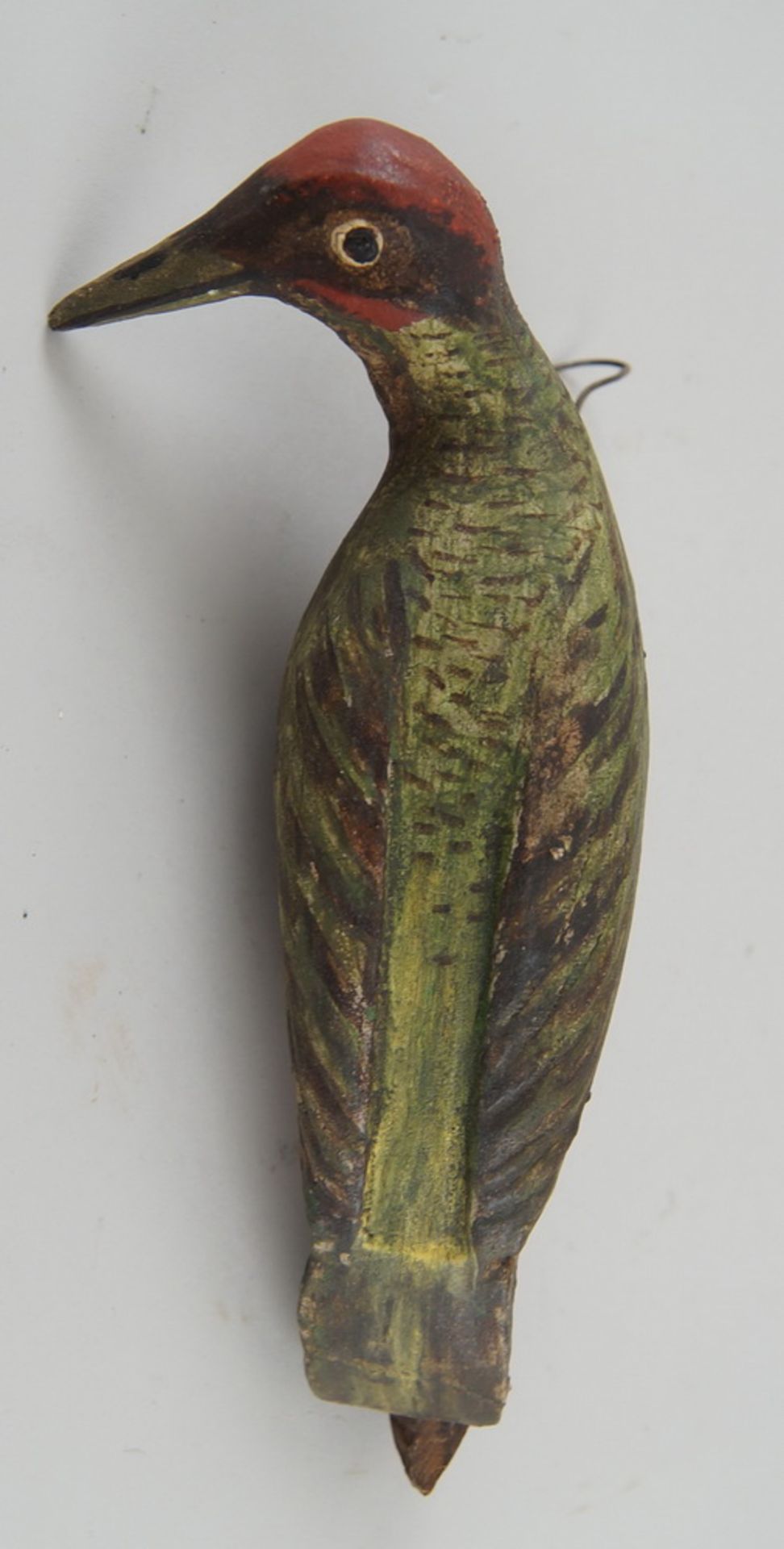 Singvogel/Grünspecht auf Ast, Holz geschnitzt und bemalt, 27x10x8 cm - Bild 4 aus 5