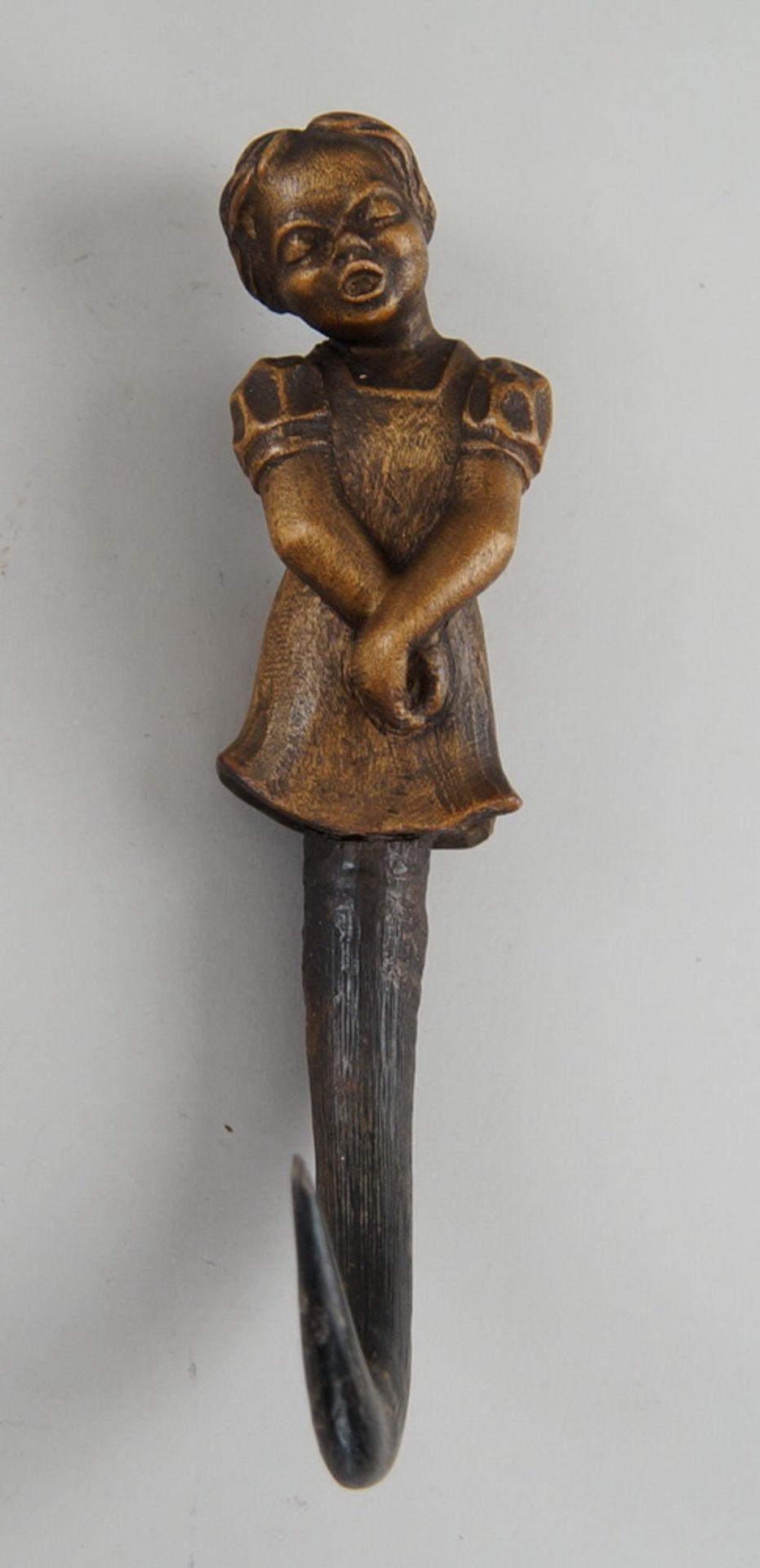 Weibliches Gamsmanderl, Holz geschnitzt und gefasst, mit Horn, 20cm